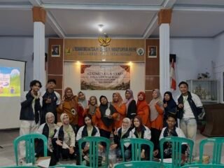 Mahasiswa KKN-R Undip Ubah Pekarangan Jadi Lebih Produktif lewat Aquaponik pada Kelompok Wanita Tani Desa Watugajah