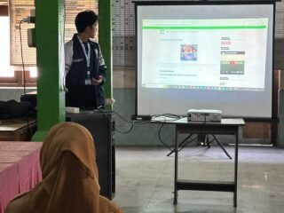 Optimalkan Layanan Informasi Desa, Mahasiswa KKN Undip Kembangkan dan Perbarui Website Desa Bentak