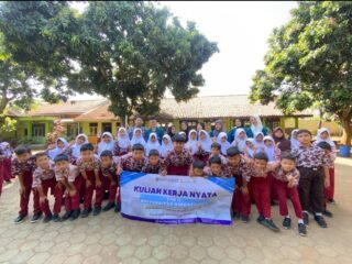Mahasiswa KKN UNDIP Bawa Math Adventure ke SDN Kandeman 01, Kenalkan Matematika Menyenangkan dan Inspirasi Perempuan