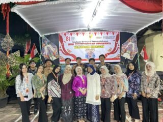 Mahasiswa KKN UPGRIS Ambil Bagian Semarakkan Malam Resepsi Kemerdekaan di Kelurahan Kranggan Lewat Pertunjukan Seni