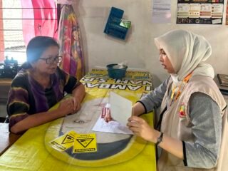 Tingkatkan K3, Mahasiswa KKN Petakan Bahaya di UMKM Shibori Sidomaju