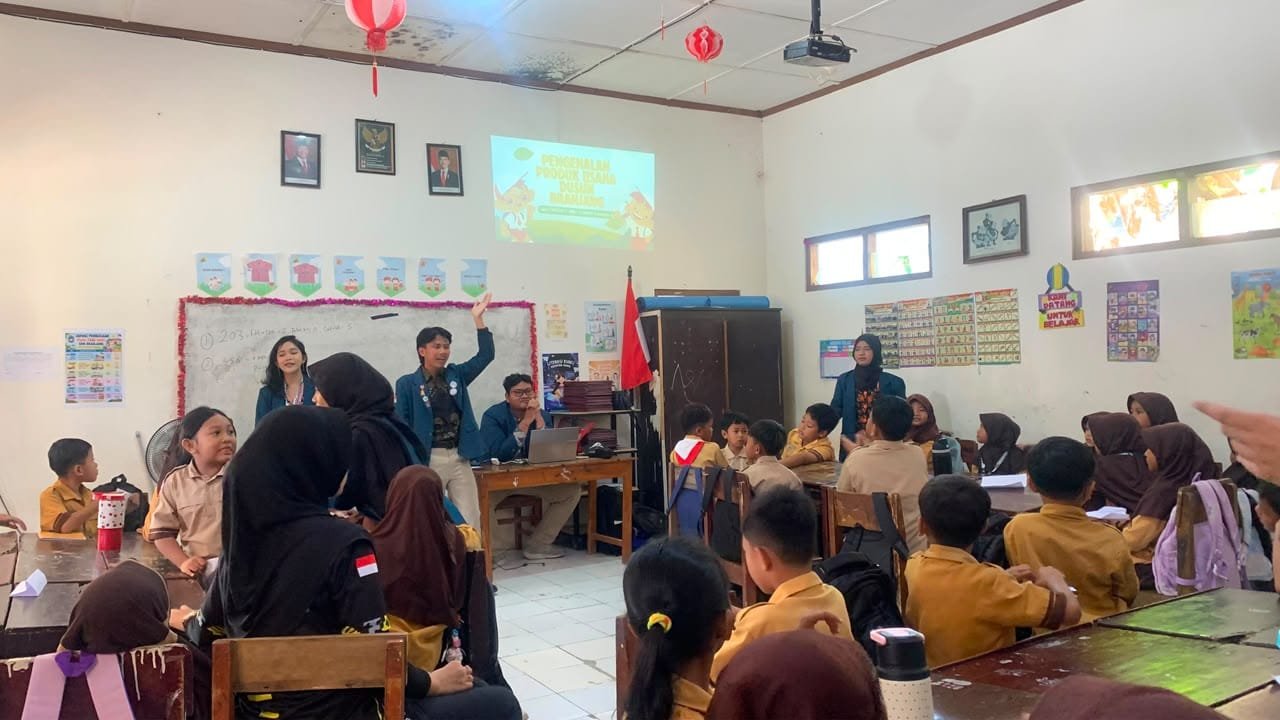 MENGAJAR