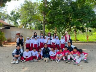 Mahasiswa KKN Undip Edukasi Siswa SD Negeri 1 Karangrejo Pentingnya Menabung Sejak Dini
