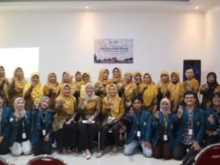 Manfaatkan Potensi Lokal, Tim KKN Undip Dorong Pemberdayaan UMKM melalui Pembuatan Tape Pisang di Desa Jelobo
