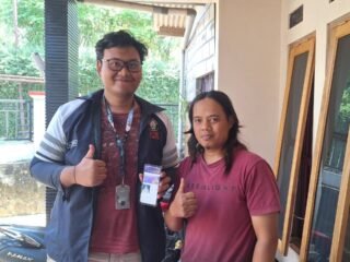 Perkuat Kepatuhan dan Tata Kelola Pajak UMKM, Mahasiswa Akuntansi Perpajakan UNDIP Optimalkan Marketplace bagi UMKM Parfum di Desa Branjang