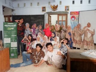 Manfaatkan Sereh, Mahasiswa KKN Undip Kembangkan Sprayer Antinyamuk di Sarwodadi