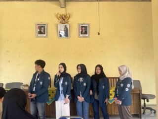 Mahasiswa KKN UNDIP Hadirkan Rocket Stove dan Edukasi Pengelolaan Biaya Sampah di Karanganom