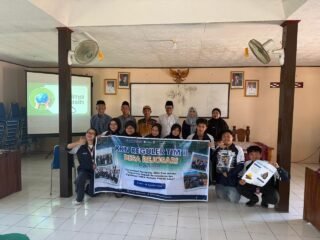 Mahasiswa KKN-R TIM II Universitas Diponegoro Sosialisasikan Rocket Stove sebagai Alternatif Pembakaran Sampah