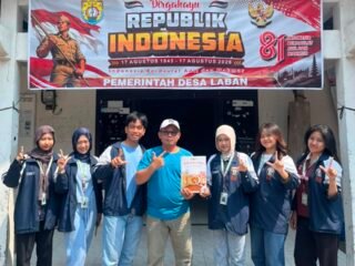 KKN UNDIP Dorong Pengembangan UMKM Desa Laban melalui Database dan Profil Statistik Berbasis Data