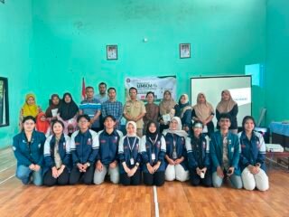 Mahasiswa KKN UNDIP Dorong Digitalisasi UMKM Desa Sumub Kidul melalui QRIS, Google Maps, dan Media Promosi