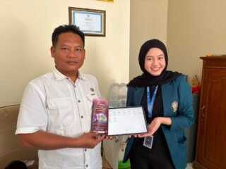 Mahasiswa Fakultas Hukum Undip Praktikkan Legal Drafting untuk Perbaiki Tertib Administrasi Desa Depok