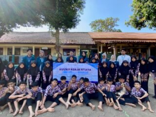 Mahasiswa KKN UNDIP Tim II Dorong Kesadaran Anak untuk Bijak dan Berhati-hati dalam Menggunakan Internet