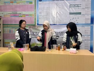 Mahasiswa KKN Tim II Undip Inovasikan Gummy Jamu Jammy, Olahan Jamu Modern dari UMKM Desa Pondok