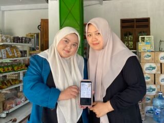 Dorong UMKM Naik Kelas, Mahasiswa KKN Dampingi Digitalisasi dan Promosi Usaha di Desa Tanjung