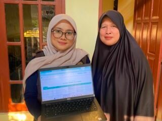 Dampingi UMKM Desa Purwodadi, Mahasiswa KKN Undip Kenalkan Pembukuan Digital