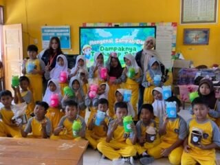 KKN UNDIP Perkuat Kepedulian Lingkungan, Kesehatan, dan Kemandirian Ekonomi melalui Kegiatan Sosial Kemasyarakatan di Bulugede