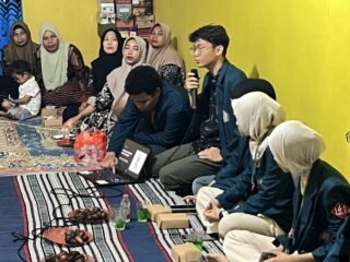 Mahasiswa KKN Universitas Diponegoro Rancang dan Bangun Insinerator Sederhana (Rocket Stove) Atasi Persoalan Sampah di Desa Tegalsari