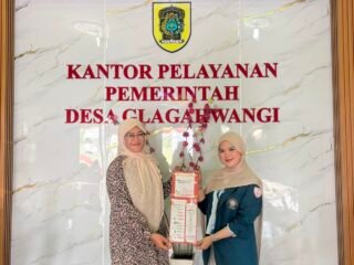 Tingkatkan Literasi Hukum Masyarakat, Mahasiswa KKN Undip Hadirkan Papan Informasi Hukum Pelayanan Publik di Desa Glagah Wangi