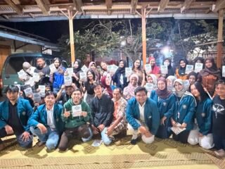 Mahasiswa KKN UNDIP Berikan Edukasi Literasi Judi Online dalam Kacamata Hukum serta Cara Laporkan dan Bahayanya