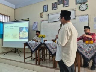 Dorong Kepedulian Lingkungan dan Optimalkan Pengelolaan Sampah, Dosen IESP FEB UNDIP Ajak Pengelola Pesantren Ribatul Muta’allimin Wujudkan Pesantren Hijau Berbasis Nilai Islam